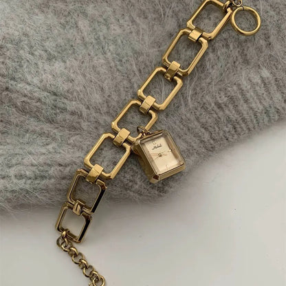 ⌚✨ ساعة نسائية أنيقة – تصميم عصري وفخامة ناعمة